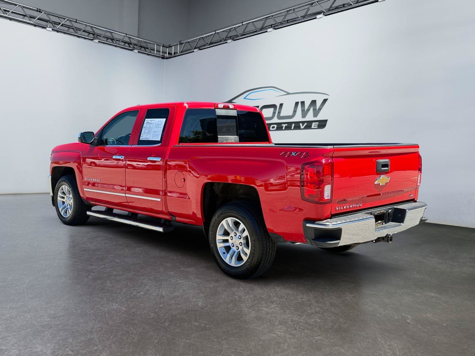 Used 2018 Chevrolet Silverado 1500 LTZ AWD/4WD image 5