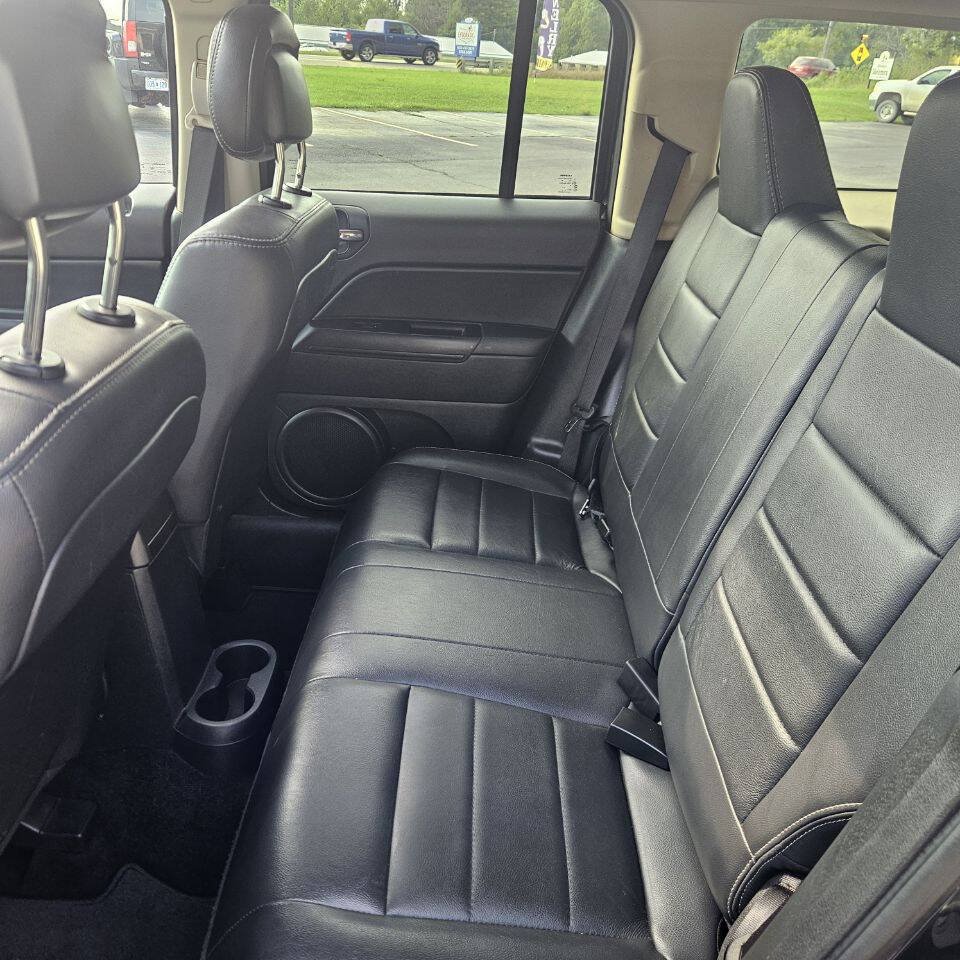 Used 2015 Jeep Patriot High Altitude AWD/4WD image 13