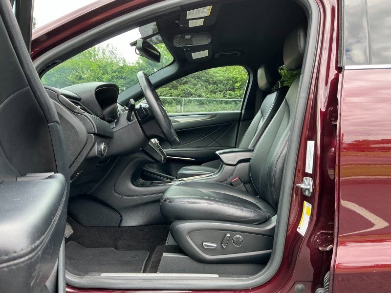 Used 2019 Lincoln MKC Premiere AWD/4WD image 9