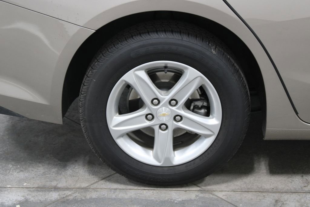 Used 2024 Chevrolet Malibu LT image 50