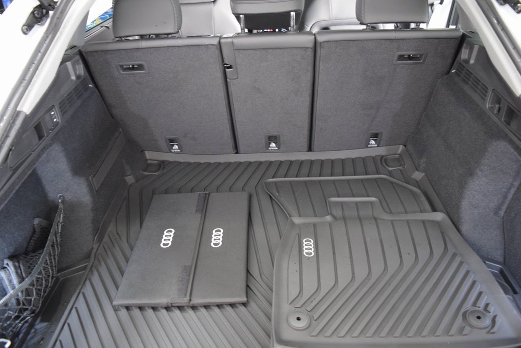 New 2025 Audi Q5 Prestige image 11