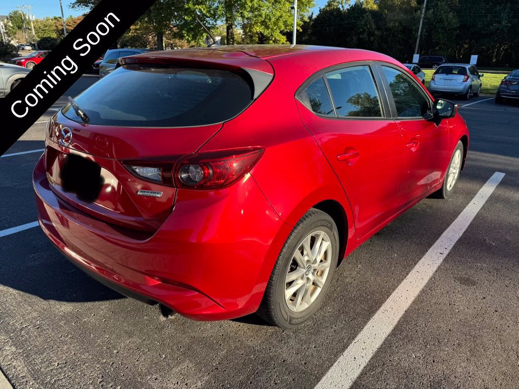 Used 2018 MAZDA MAZDA3 Sport FWD image 4