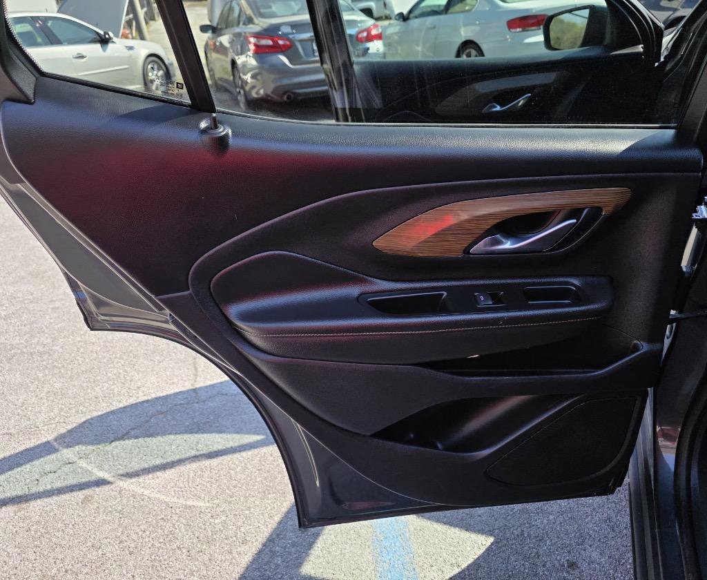 Used 2020 GMC Terrain SLE w/ Driver Convenience Package image 20