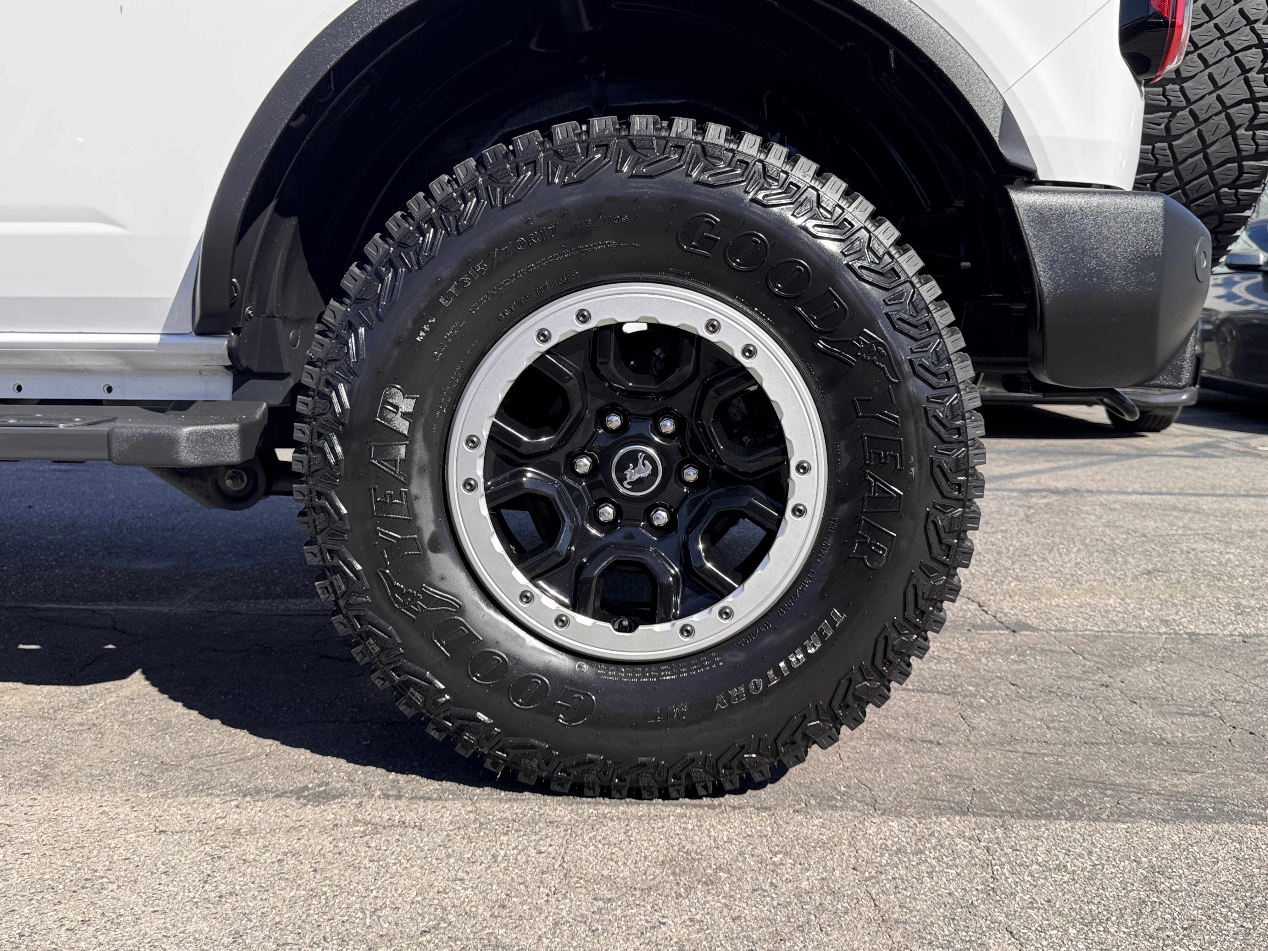Certified 2022 Ford Bronco Outer Banks w/ Sasquatch Package image 11