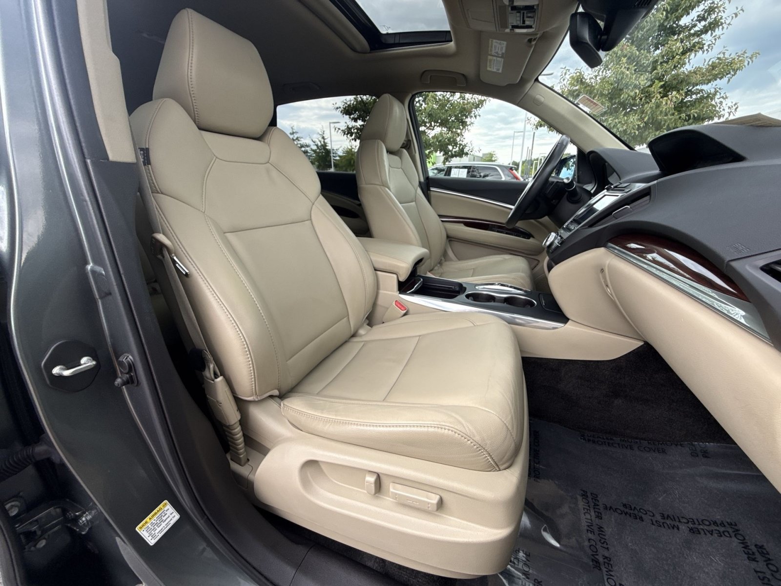 Used 2016 Acura MDX w/ Technology Package AWD/4WD image 28