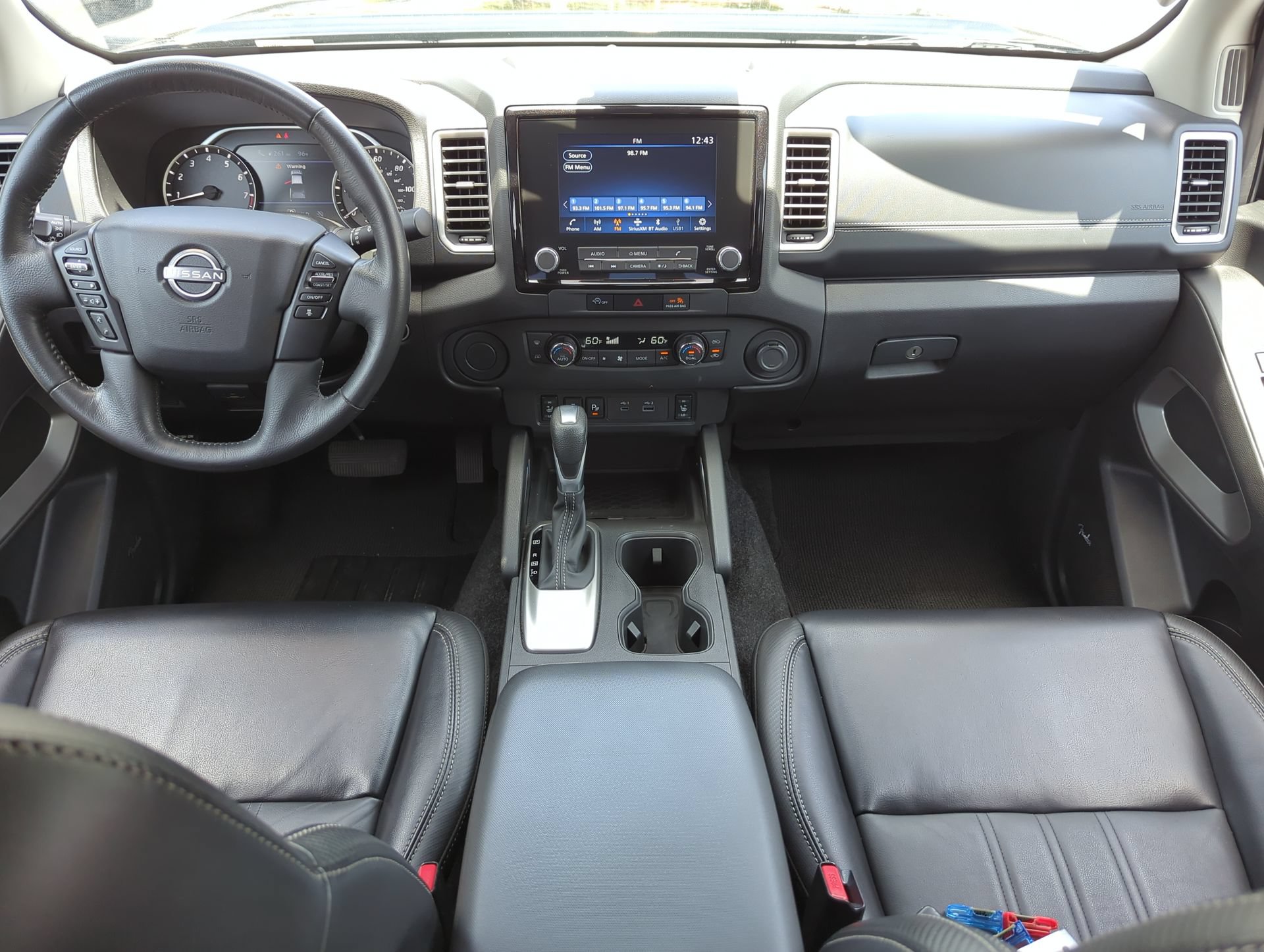 Used 2024 Nissan Frontier SL w/ Technology Package RWD image 14
