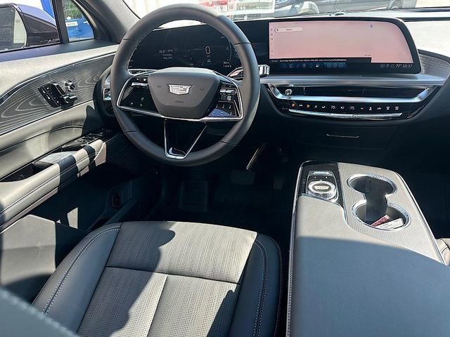 New 2025 Cadillac Lyriq Luxury image 13