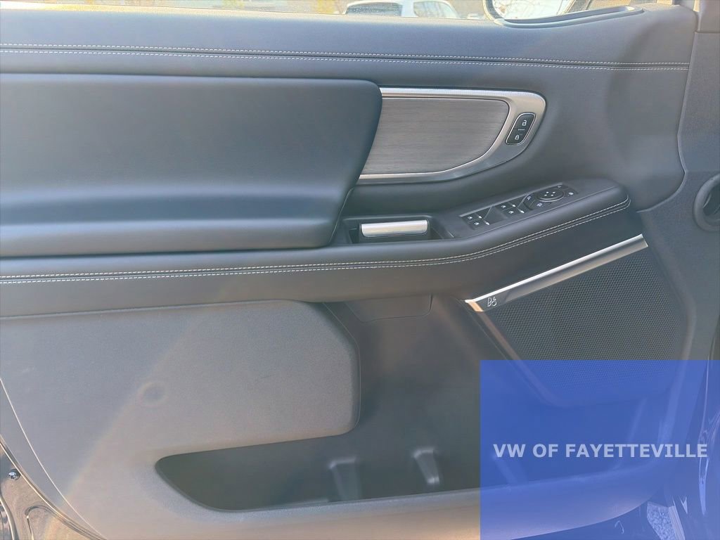 Used 2025 Ford Expedition Max Platinum image 10