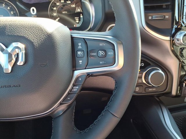 New 2026 RAM 1500 4x4 Crew Cab image 15