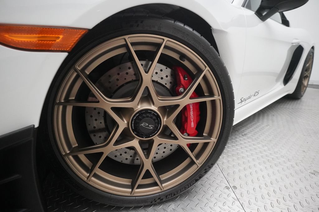 Certified 2025 Porsche 718 Boxster Spyder RS RWD image 28