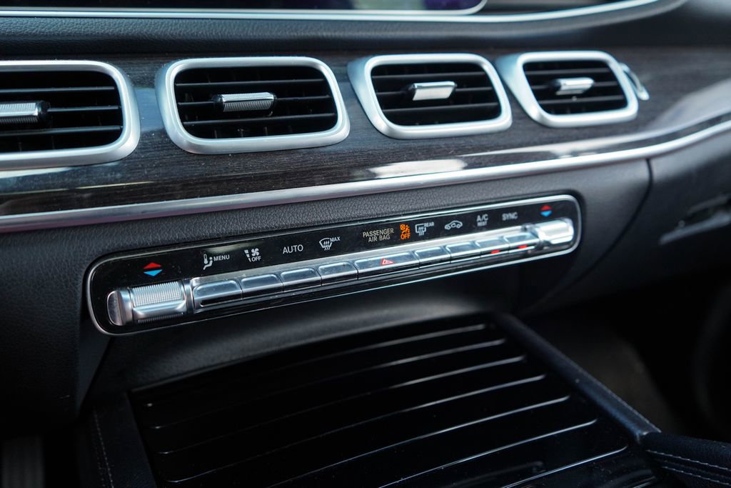 Used 2020 Mercedes-Benz GLE 350 w/ Premium Package image 21