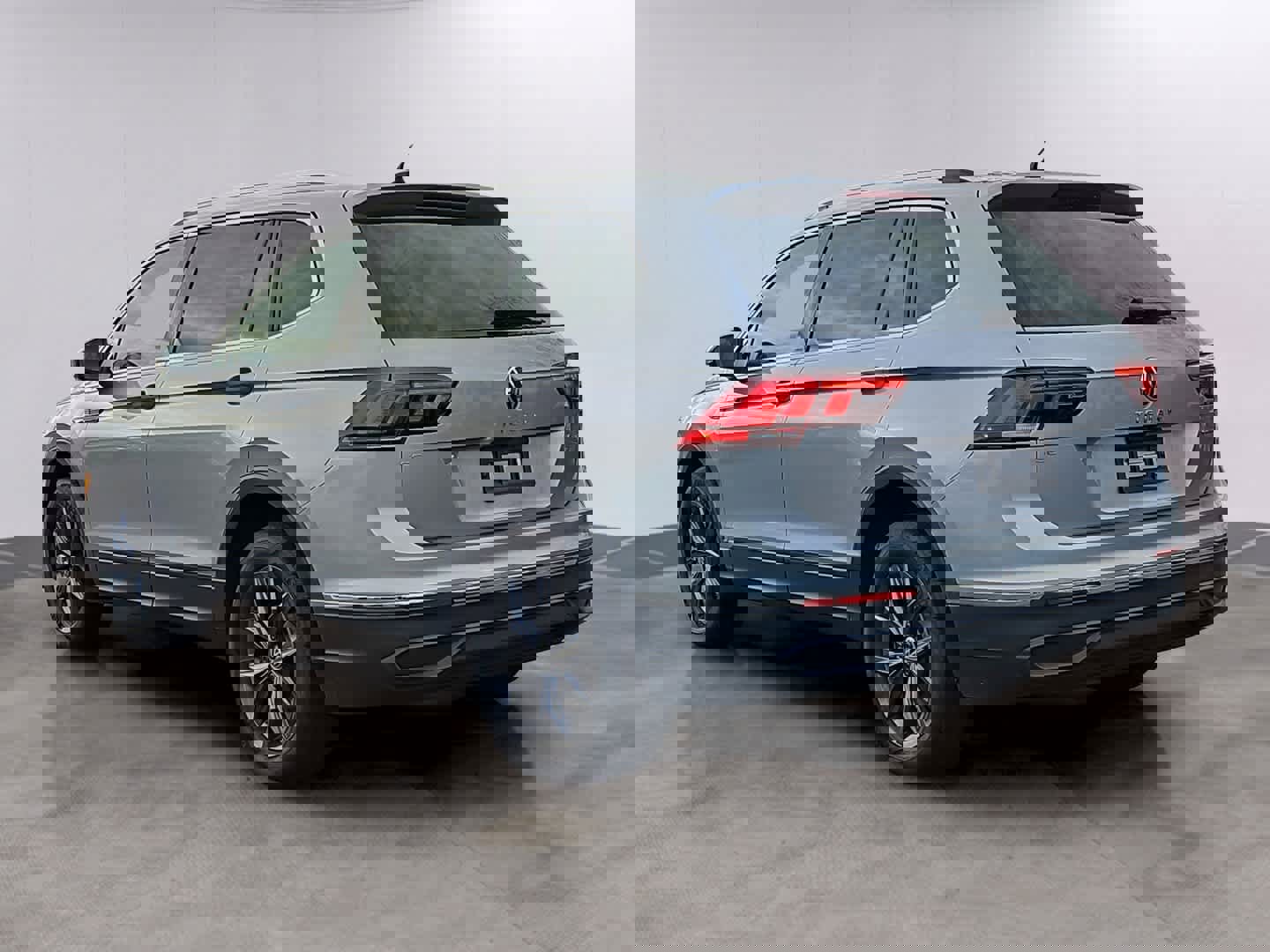 Used 2024 Volkswagen Tiguan Wolfsburg Edition image 6