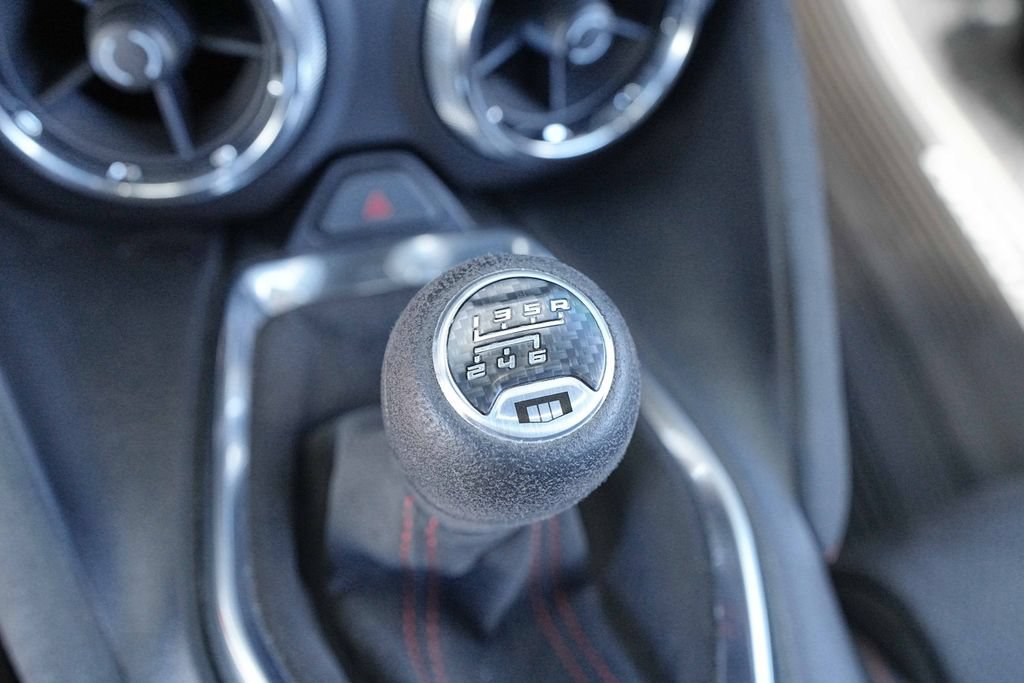 Used 2019 Chevrolet Camaro ZL1 RWD image 40