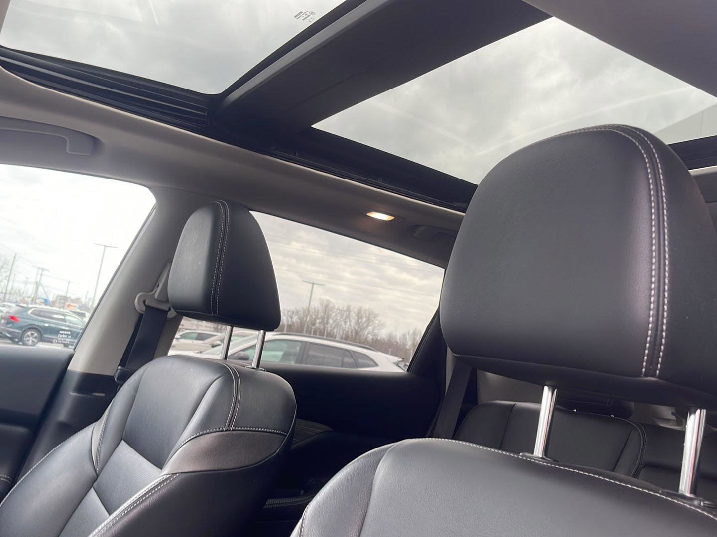 Used 2017 Nissan Murano SL w/ SL Technology Package image 9