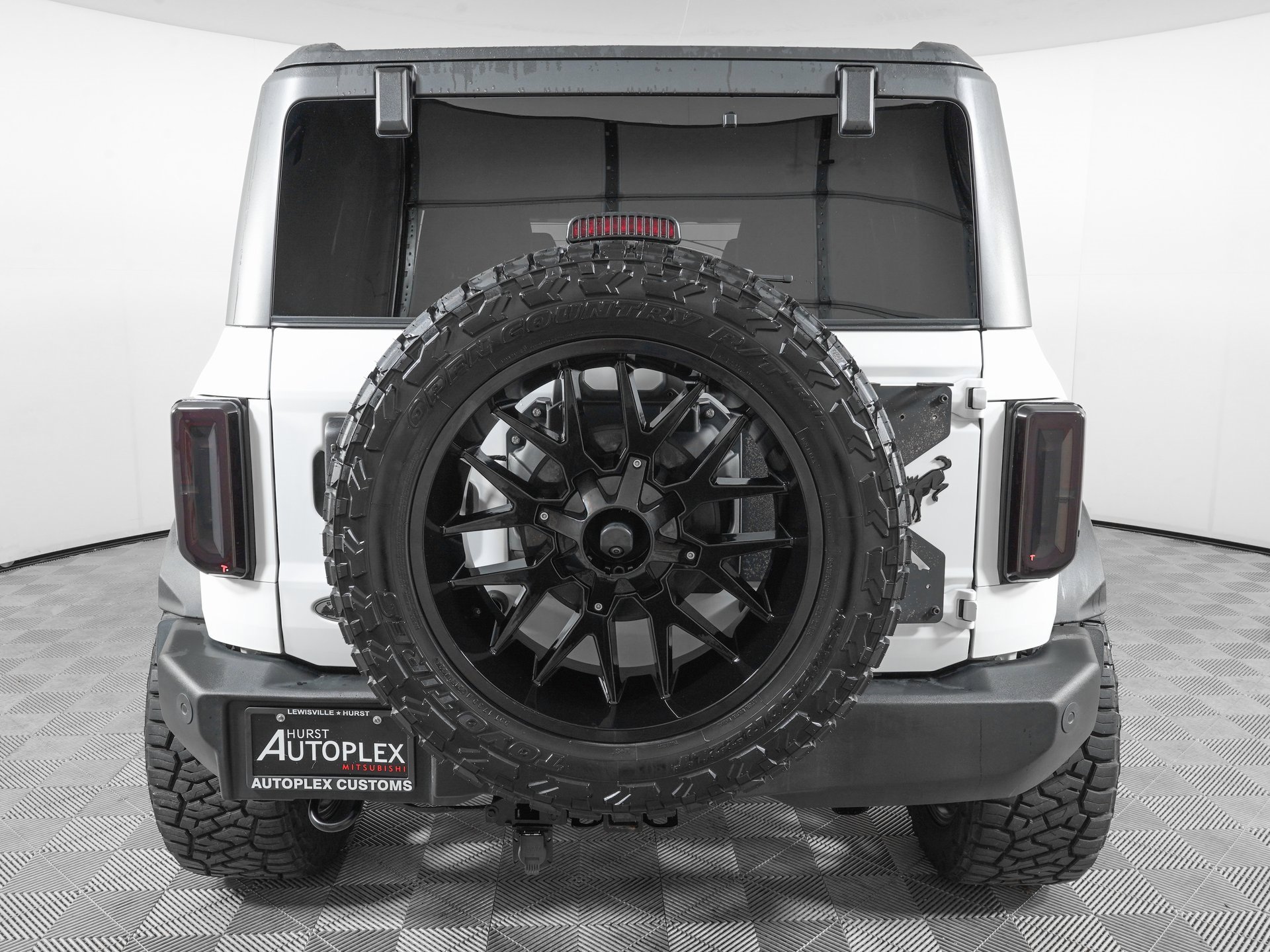 Used 2023 Ford Bronco Wildtrak image 6