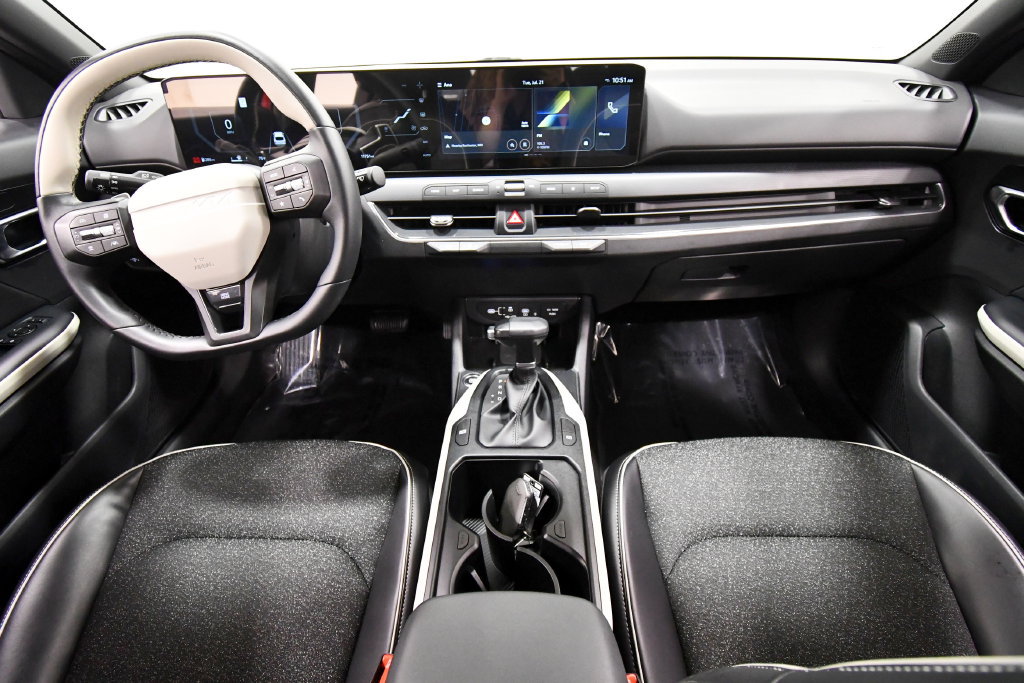 Certified 2025 Kia K4 EX w/ GT-Line Sunroof Package FWD image 3