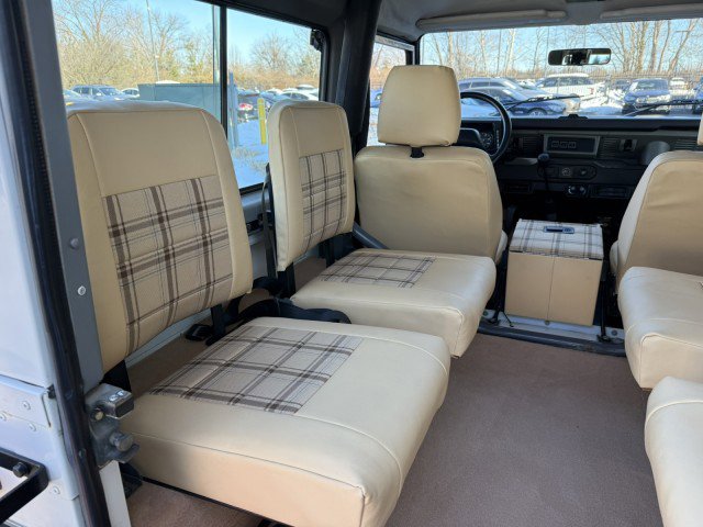 Used 1995 Land Rover Defender 90 image 40