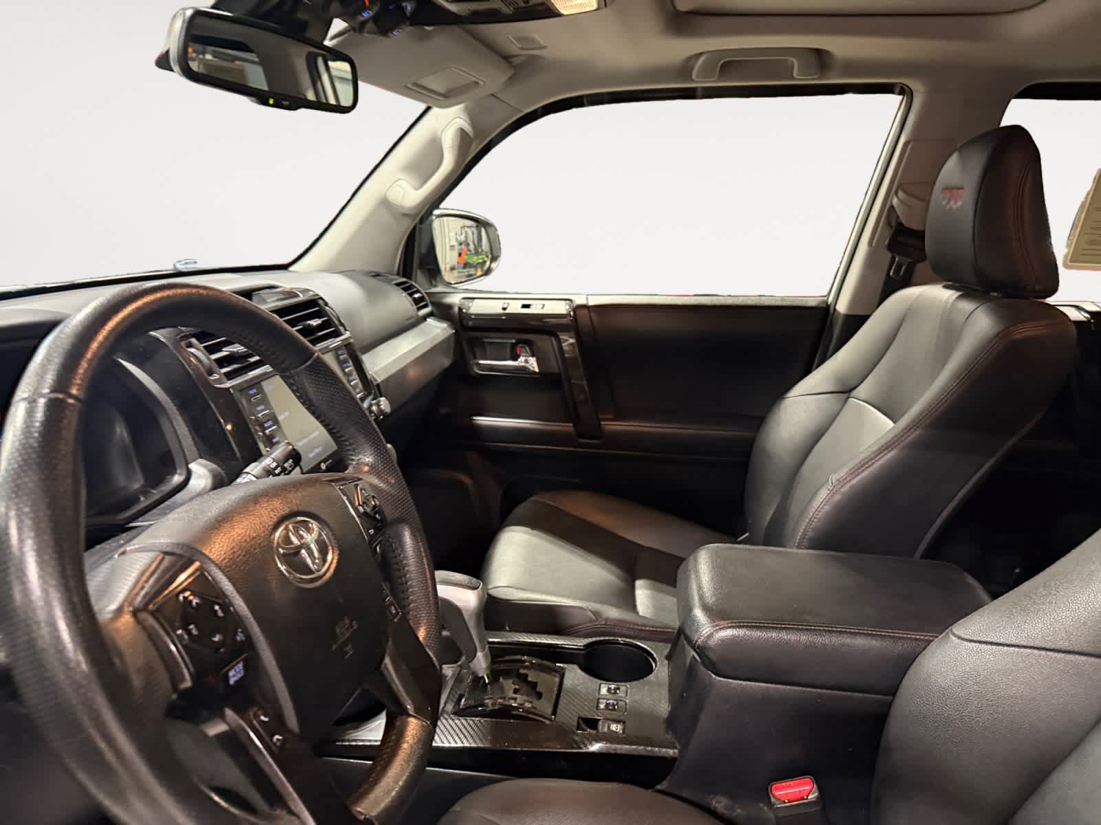 Used 2020 Toyota 4Runner TRD Off-Road Premium w/ Moonroof Package AWD/4WD image 10