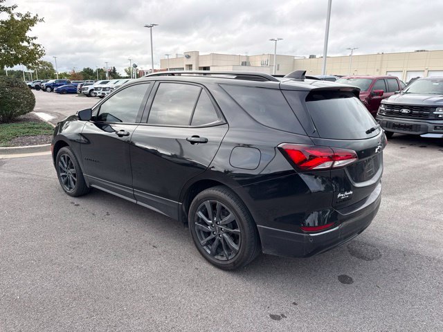 Used 2023 Chevrolet Equinox RS w/ RS Leather Package AWD/4WD image 4