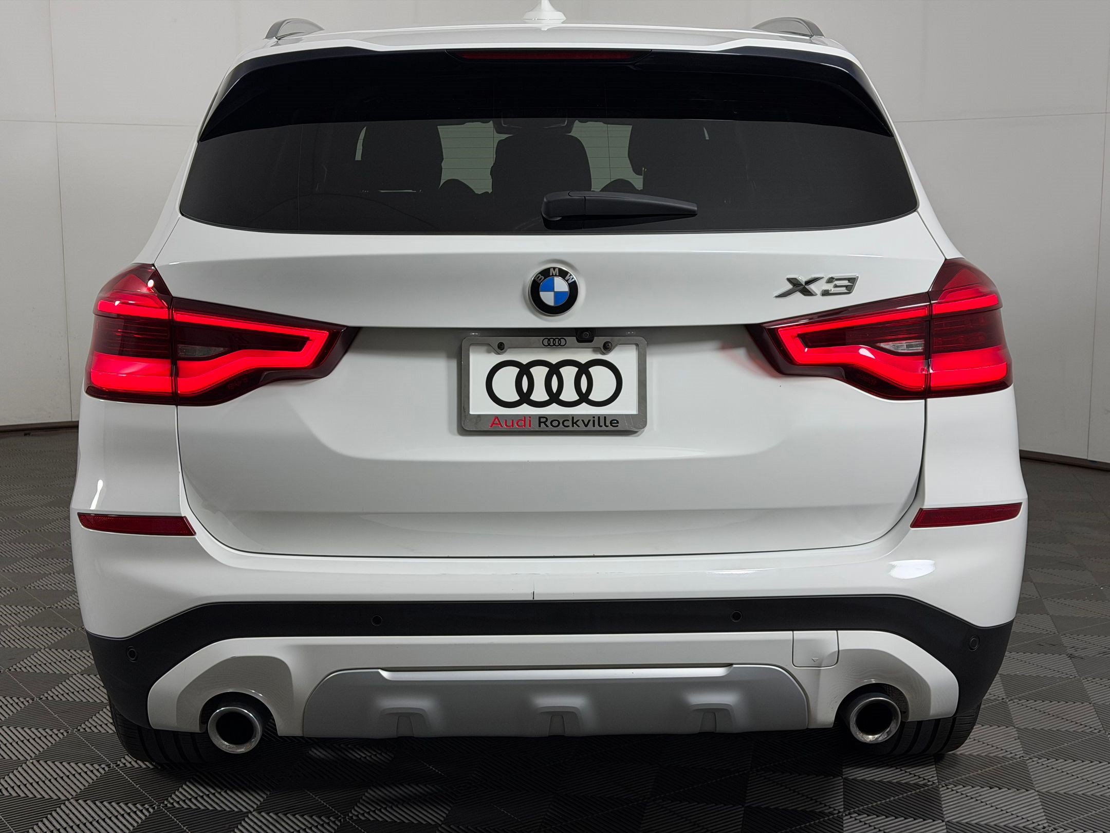 Used 2018 BMW X3 xDrive30i w/ Premium Package AWD/4WD image 10