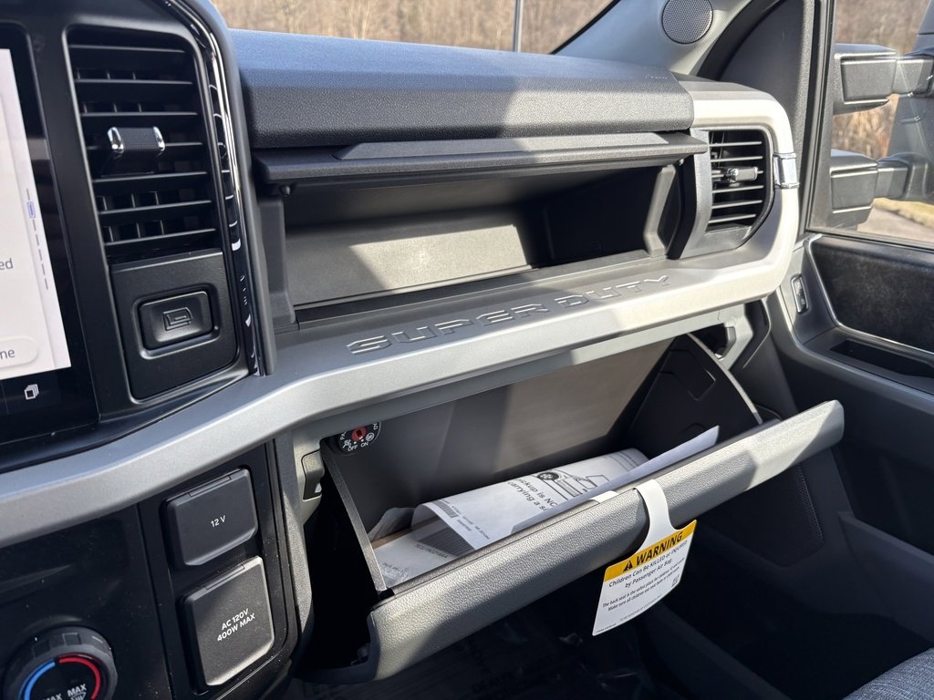 New 2026 Ford F350 XLT w/ XLT Premium Package image 38