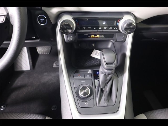 Used 2025 Toyota RAV4 XLE w/ Convenience Package image 31