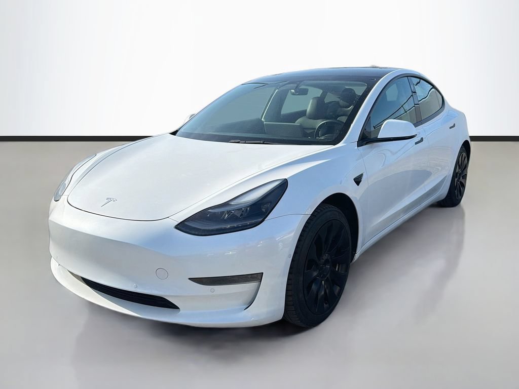 Used 2022 Tesla Model 3 Standard Range RWD image 3