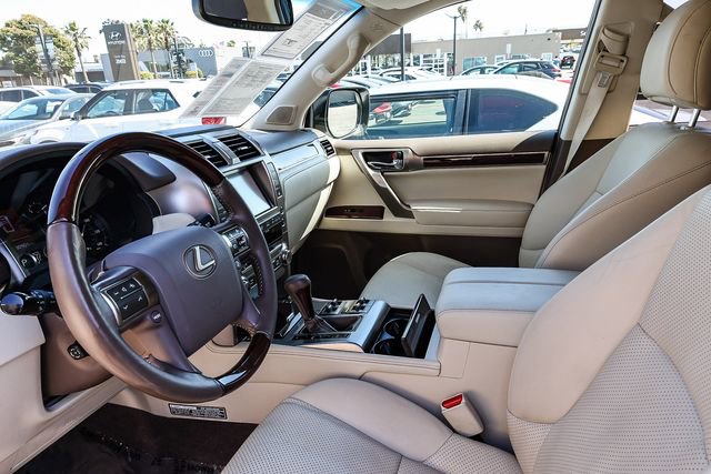 Used 2018 Lexus GX 460 Luxury w/ Preferred Accessory Package AWD/4WD image 20