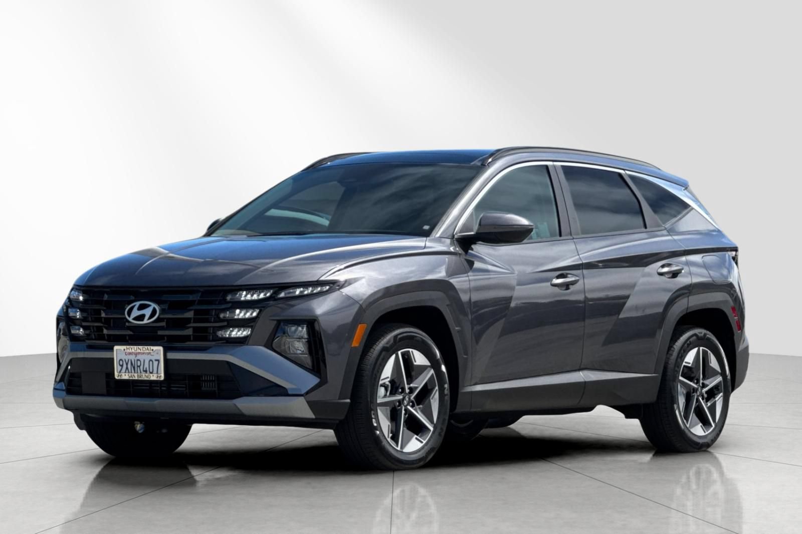 Certified 2025 Hyundai Tucson SEL AWD/4WD image 8