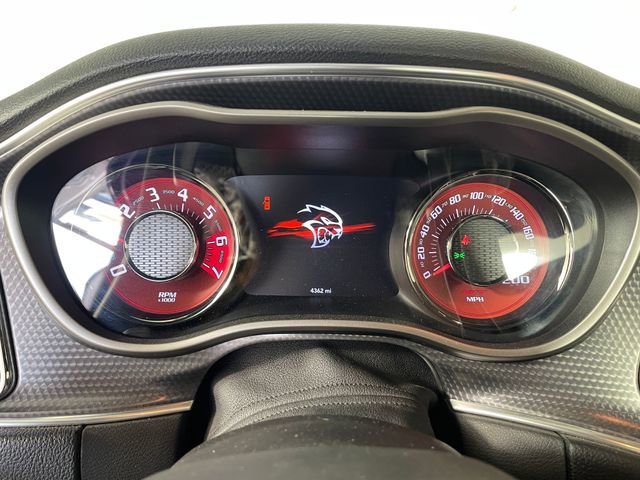 Used 2016 Dodge Challenger SRT Hellcat image 5