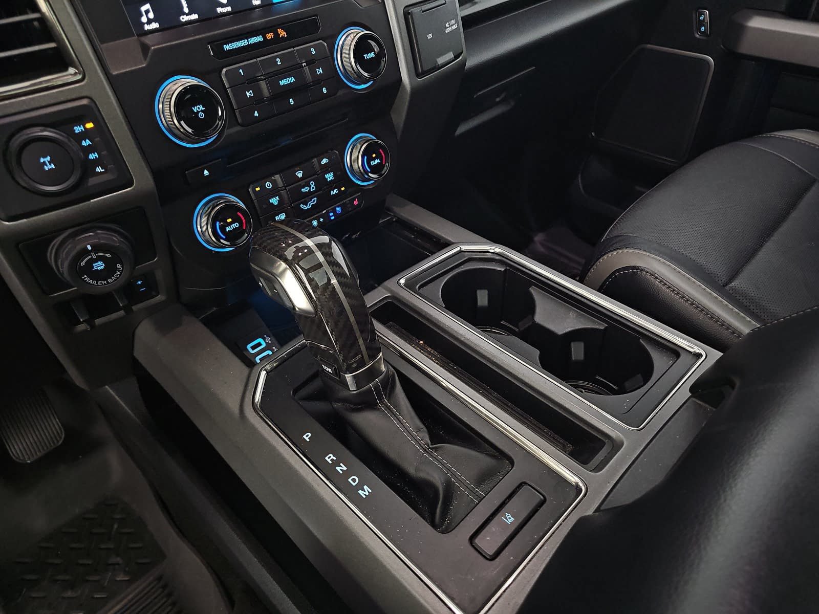 Used 2018 Ford F150 Raptor w/ Equipment Group 802A Luxury AWD/4WD image 22