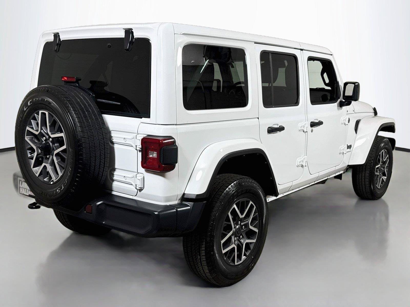 Used 2025 Jeep Wrangler Unlimited Sahara AWD/4WD image 33