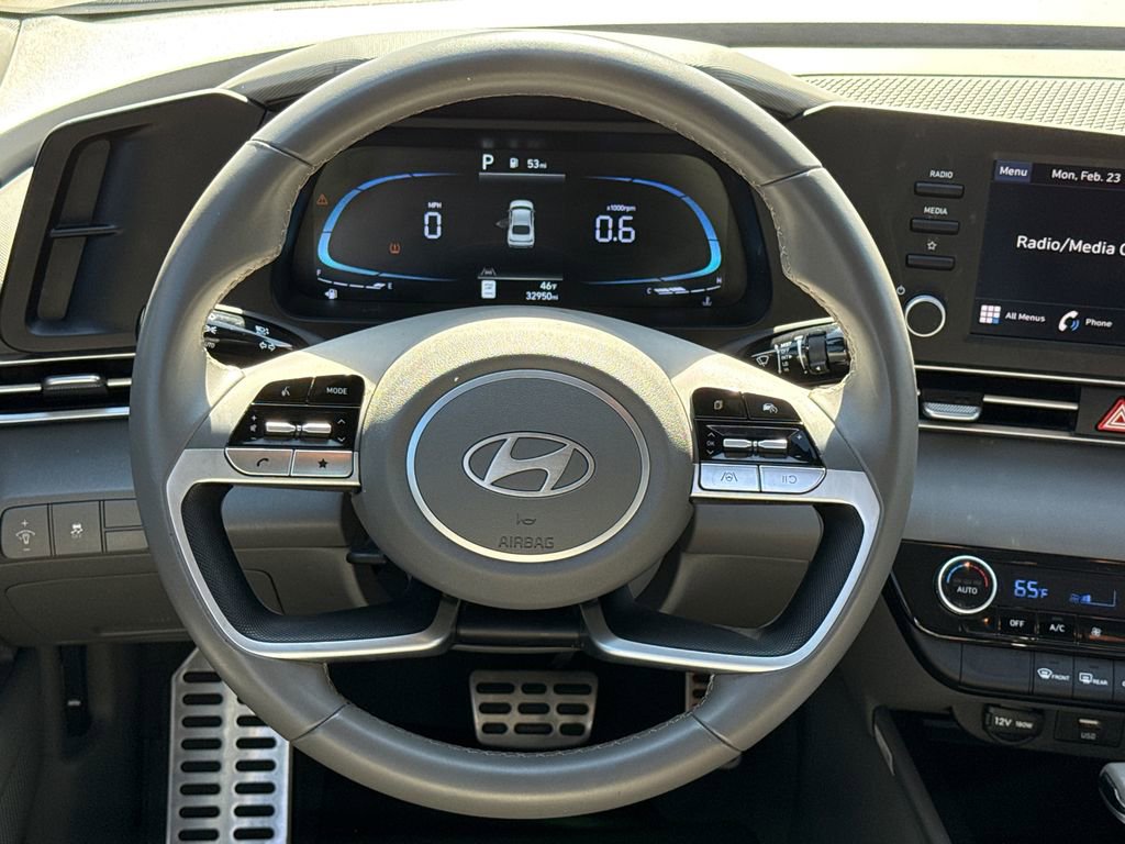 Certified 2025 Hyundai Elantra Sport FWD image 13