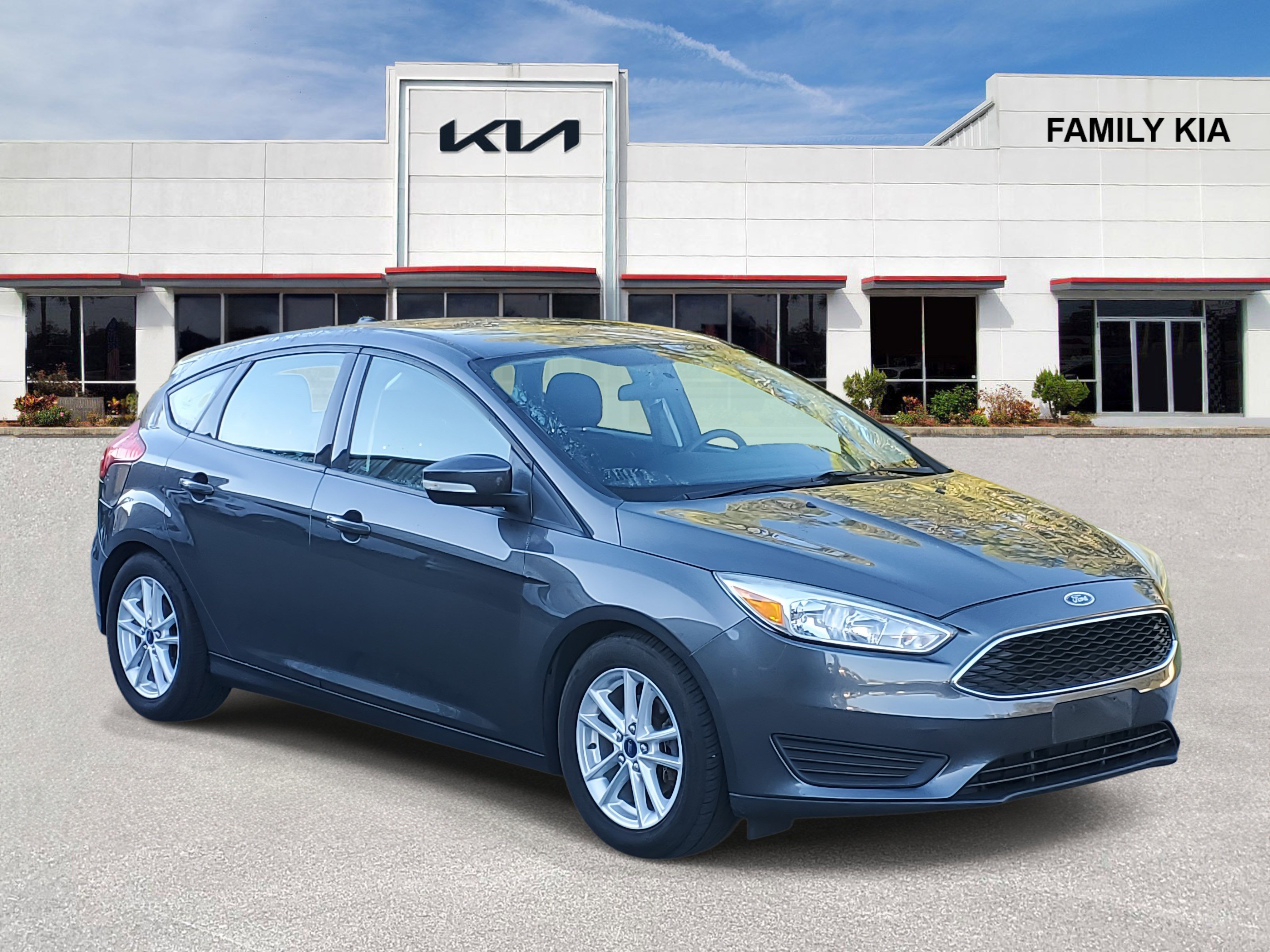 Used 2016 Ford Focus SE
