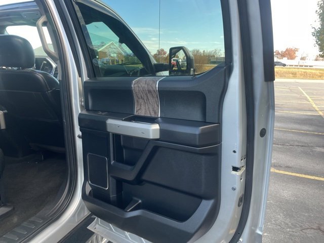 Used 2017 Ford F250 Lariat w/ Lariat Value Package image 63