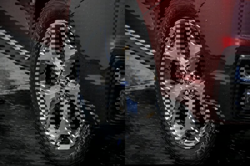 Used 2017 Subaru Forester 2.5i Touring image 3