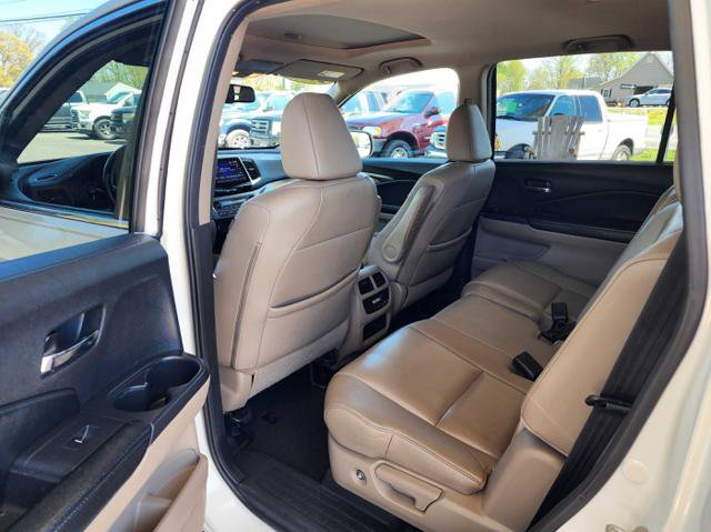 Used 2017 Honda Pilot EX-L image 12