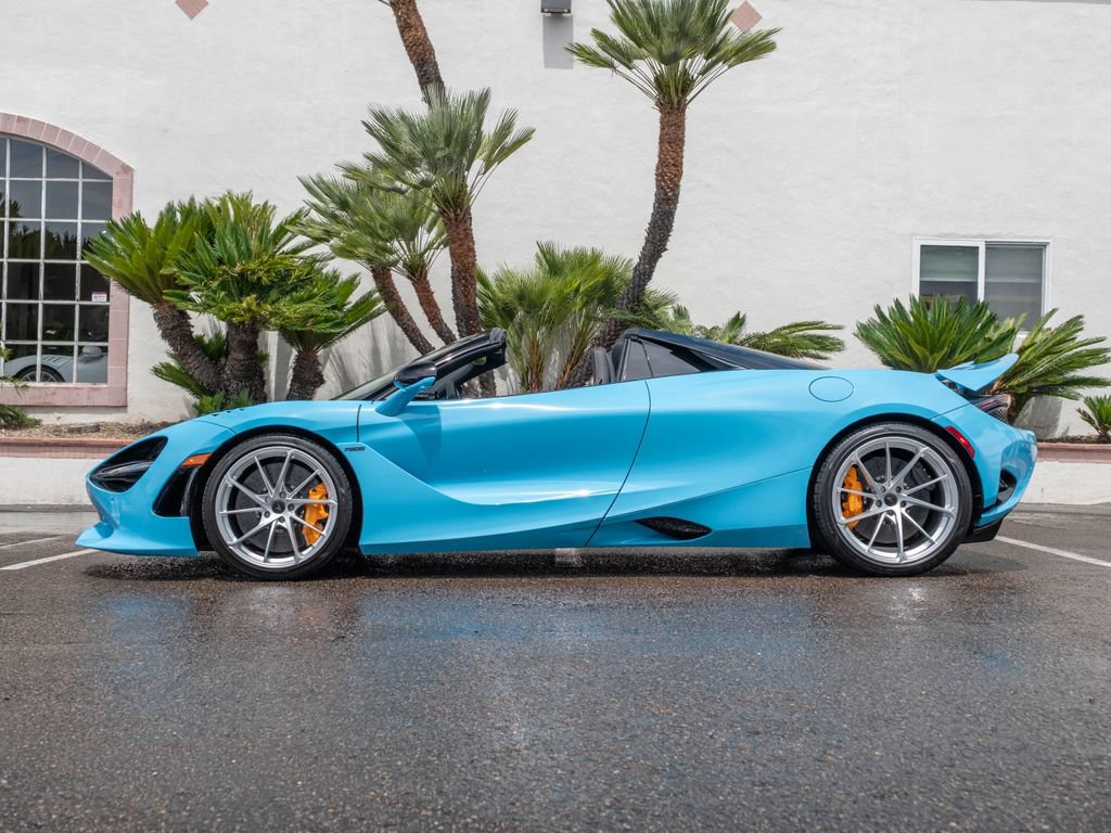 New 2026 McLaren 750S Spider RWD image 3