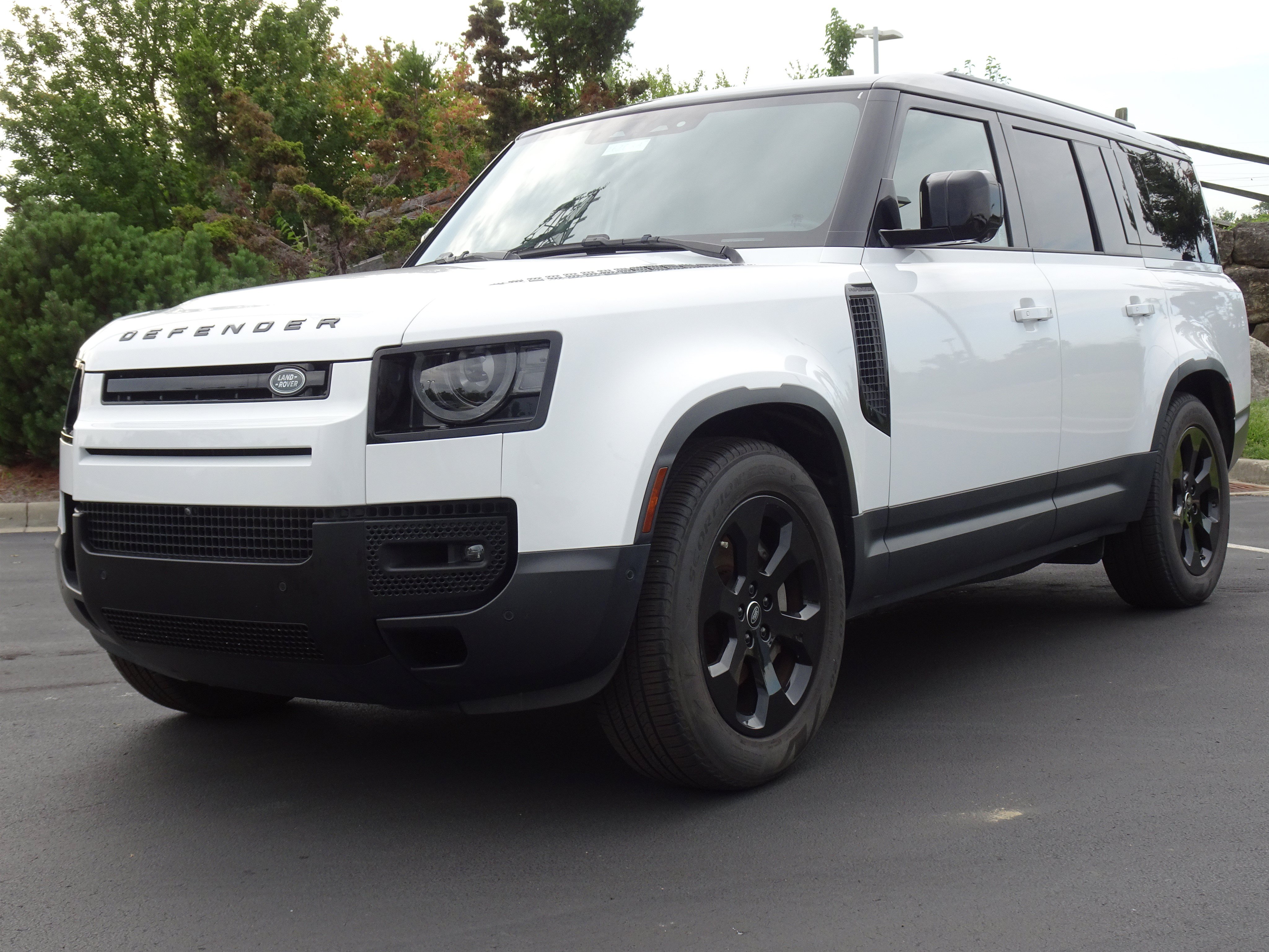 Certified 2024 Land Rover Defender 130 S AWD/4WD image 6