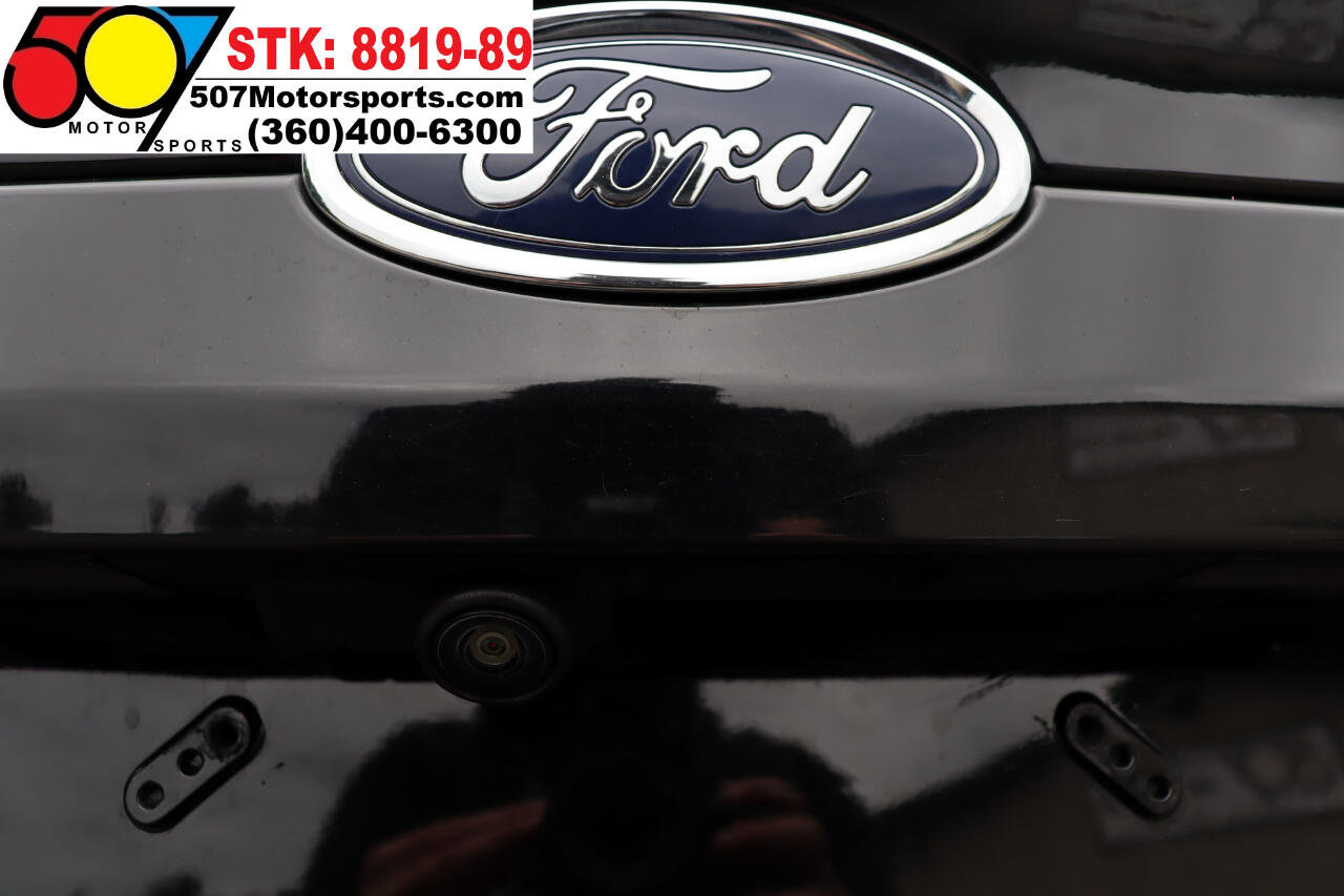 Used 2020 Ford Fusion SE image 12