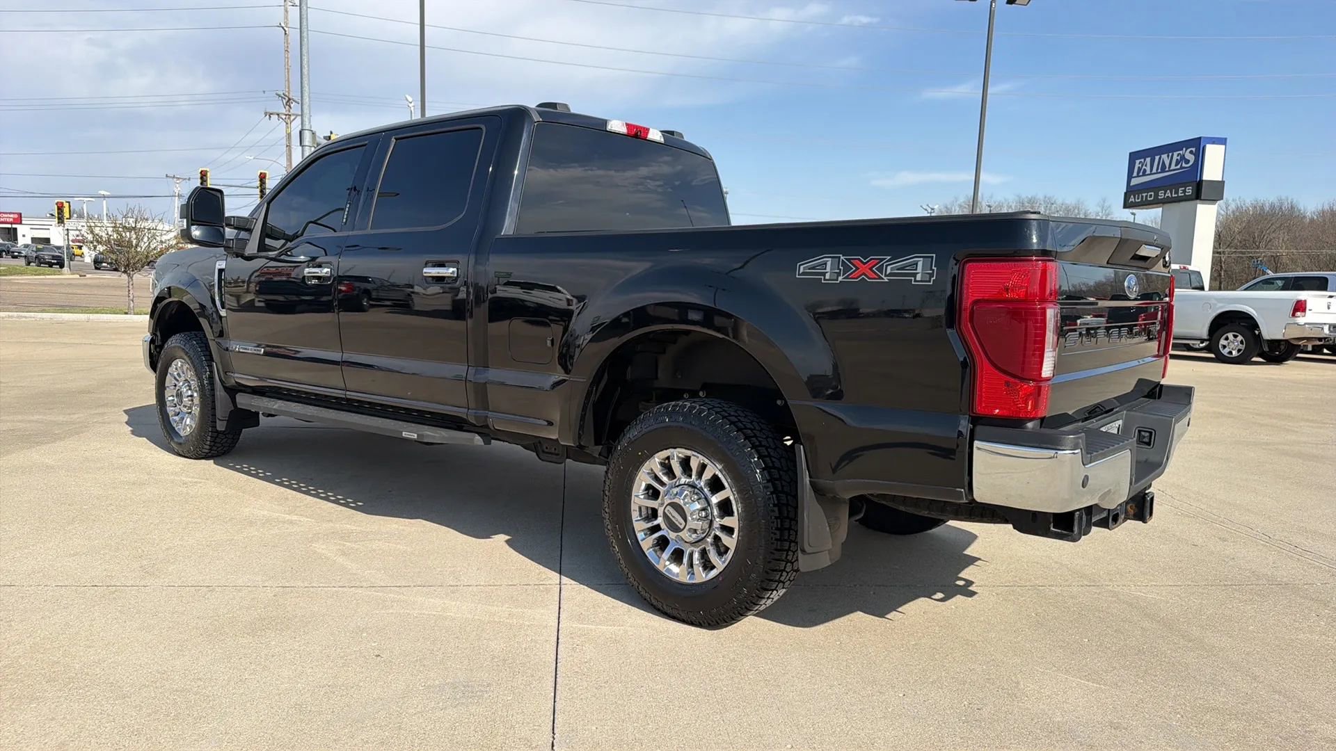 Used 2020 Ford F350 XLT w/ XLT Premium Package AWD/4WD image 14