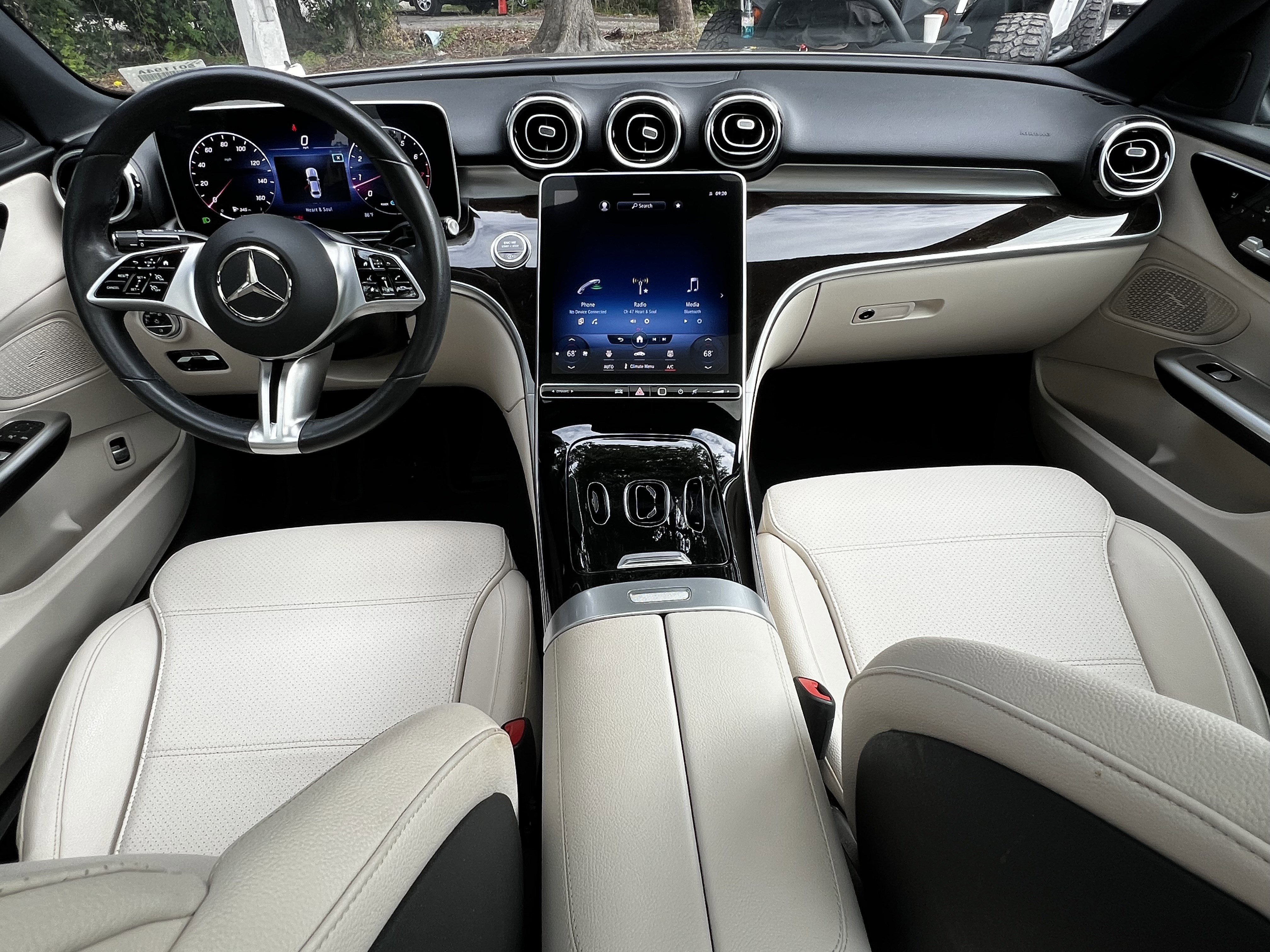 Used 2022 Mercedes-Benz C 300 Sedan image 35