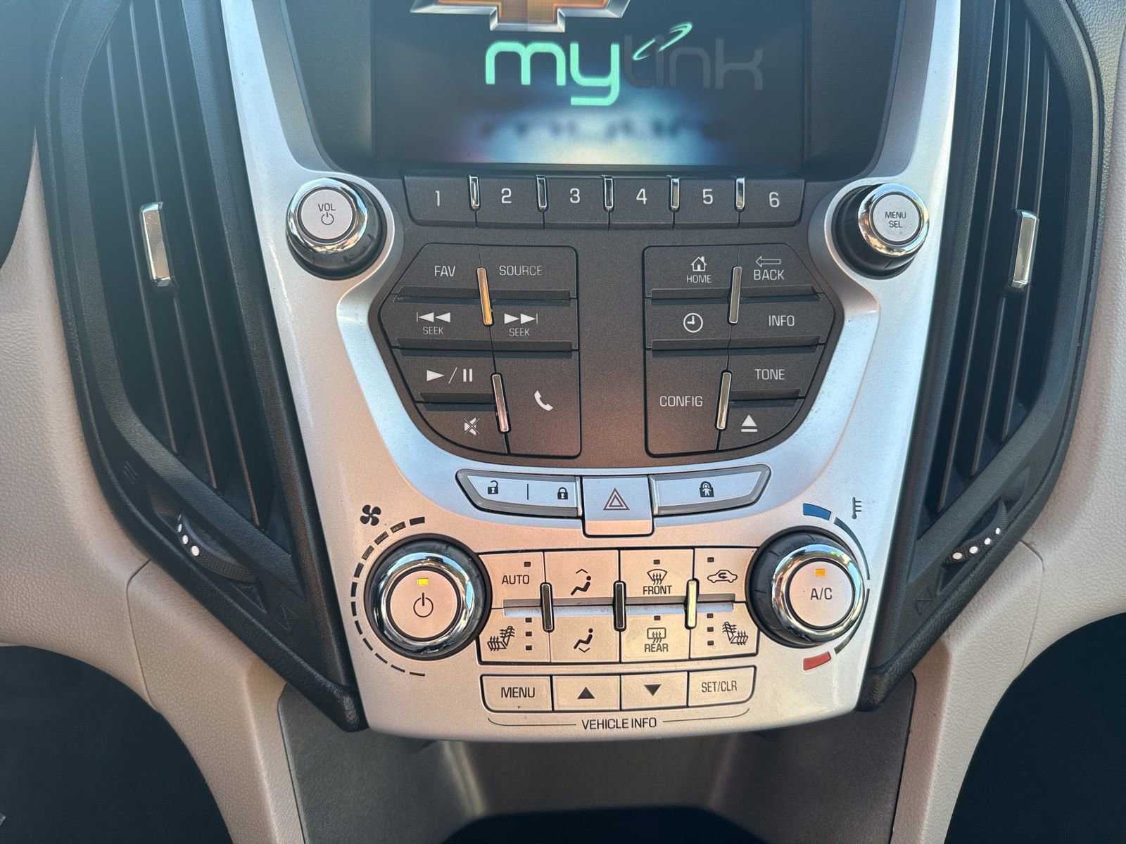 Used 2013 Chevrolet Equinox LT image 27