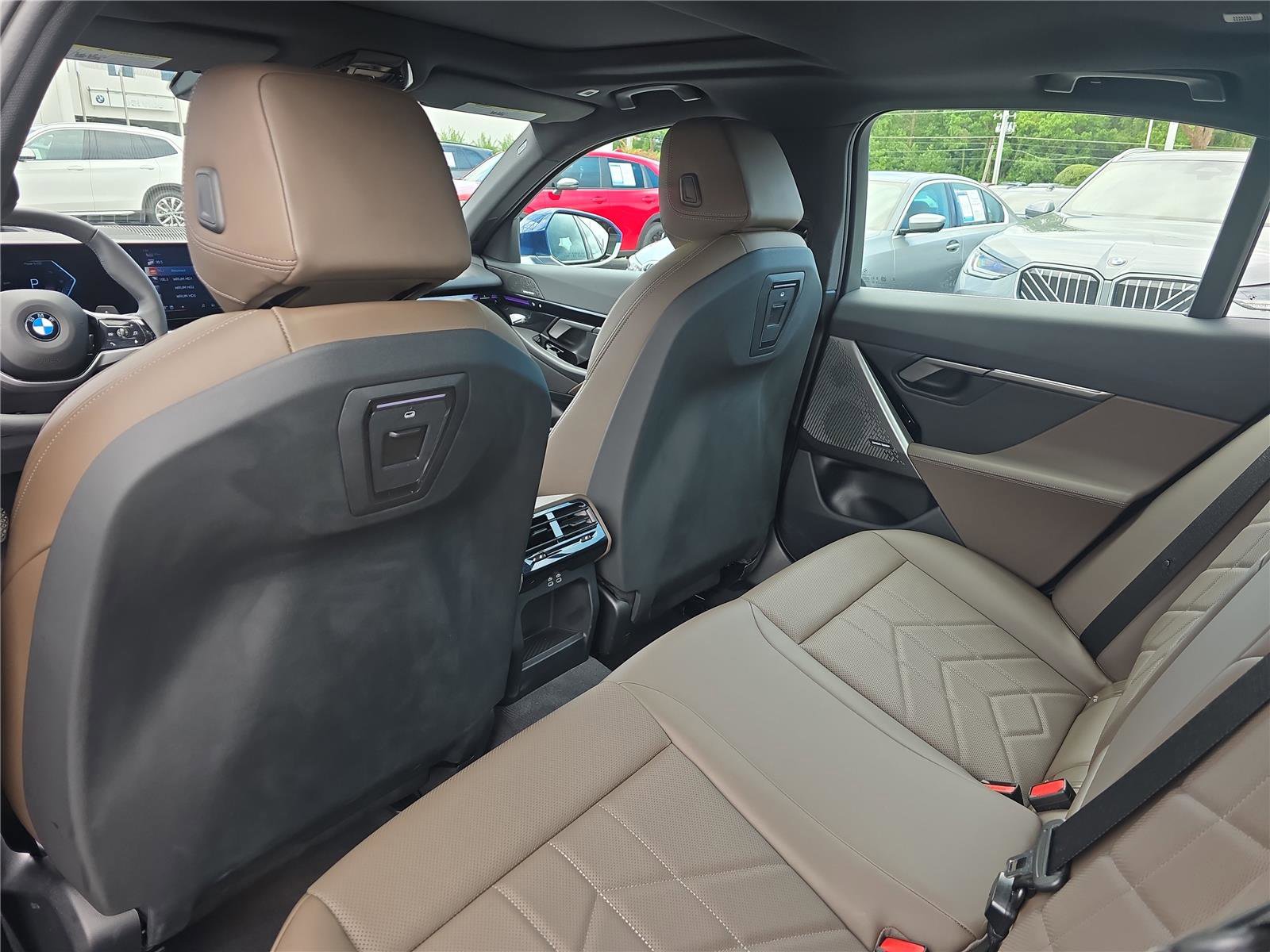 Used 2026 BMW 530i RWD image 11