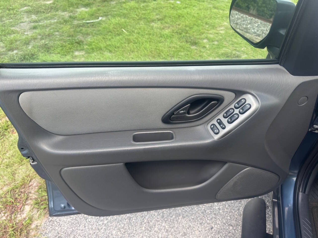 Used 2005 Ford Escape XLT FWD image 18
