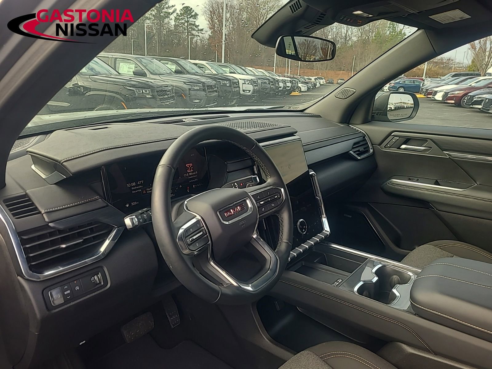 Used 2025 GMC Acadia Elevation image 29