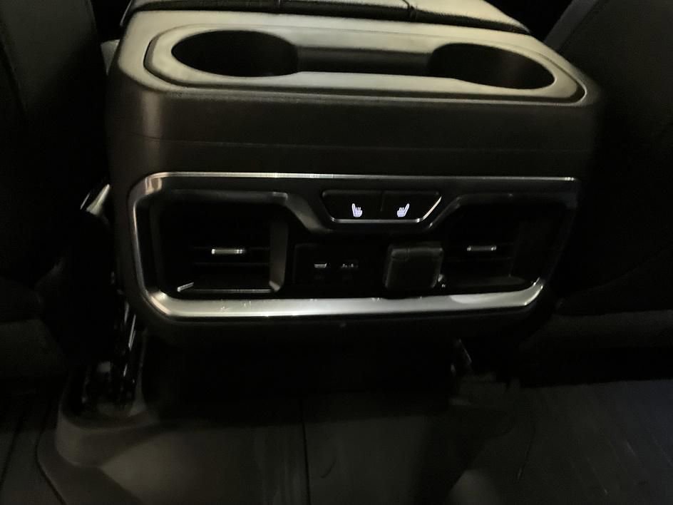 Used 2021 GMC Sierra 1500 Denali AWD/4WD image 28