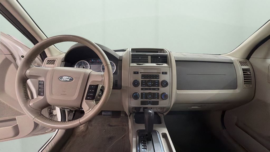 Used 2011 Ford Escape XLT image 13