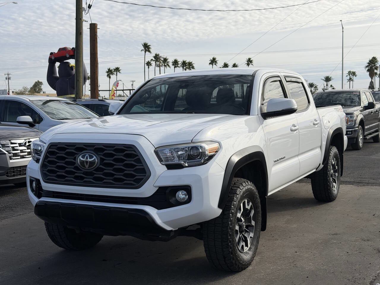 Used 2020 Toyota Tacoma TRD Off-Road w/ Technology Package image 29