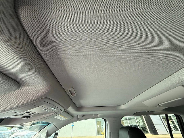 Used 2019 GMC Yukon XL SLT w/ Open Road Package image 35